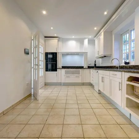 Willa Stunning 5 Bedroom In Puerto Banus With Pool