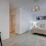 Stunning 5 Bedroom In Puerto Banus With Pool *