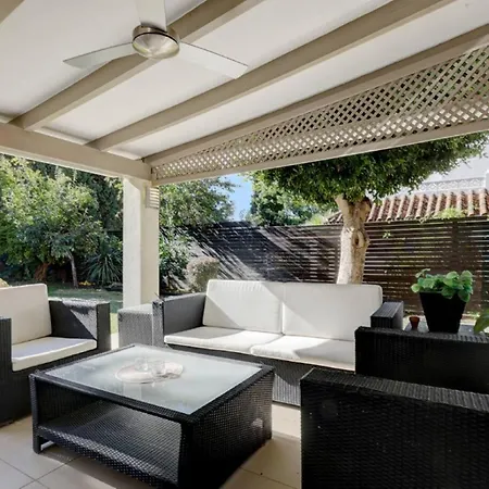 Villa Stunning 5 Bedroom In Puerto Banus With Pool