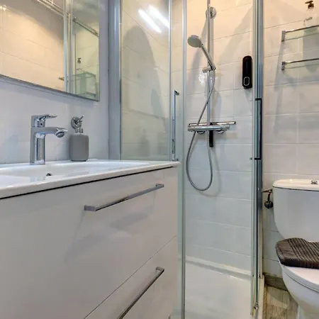 Stunning 5 Bedroom In Puerto Banus With Pool * Marbella