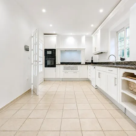 Stunning 5 Bedroom In Puerto Banus With Pool Willa Marbella