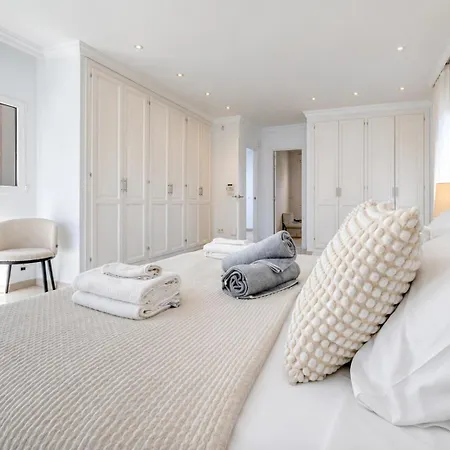Willa Stunning 5 Bedroom In Puerto Banus With Pool *