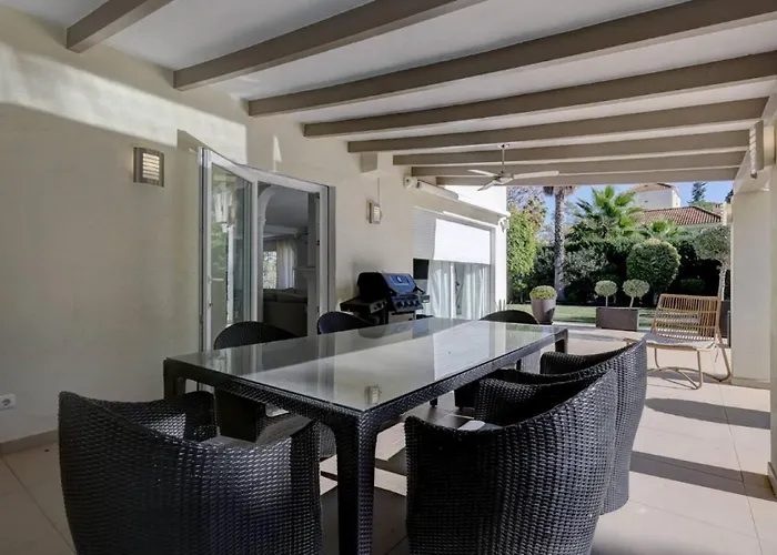 Stunning 5 Bedroom In Puerto Banus With Pool Marbella