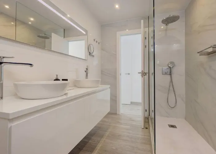 Villa Stunning 5 Bedroom In Puerto Banus With Pool Marbella