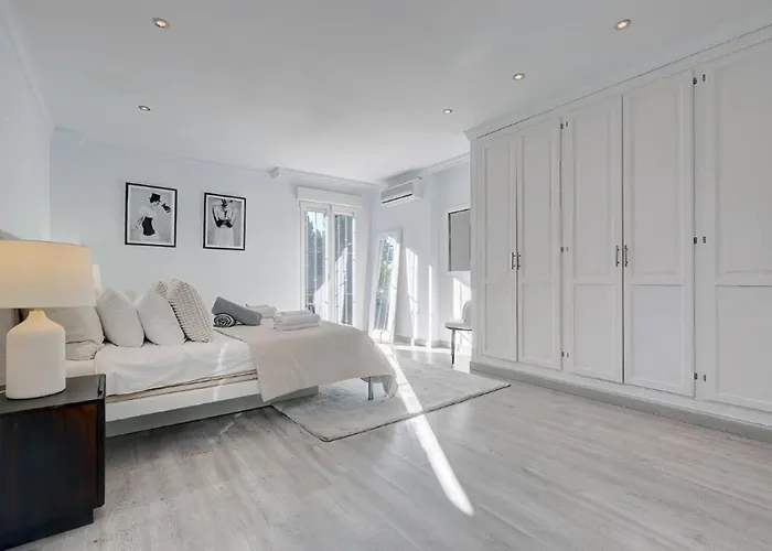 빌라 Stunning 5 Bedroom In Puerto Banus With Pool 마르베야